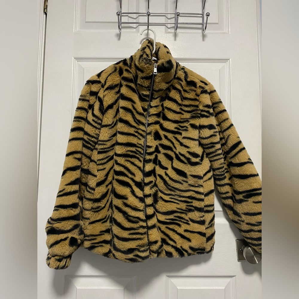 Animal print faux fur jacket
